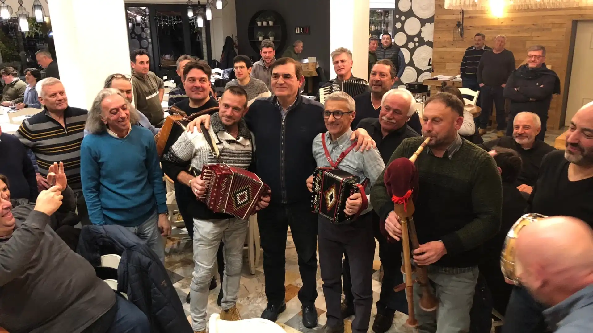 Colli al Volturno, chiusura delle festività natalizie con Aldo Patriciello e gli zampognari di Scapoli.